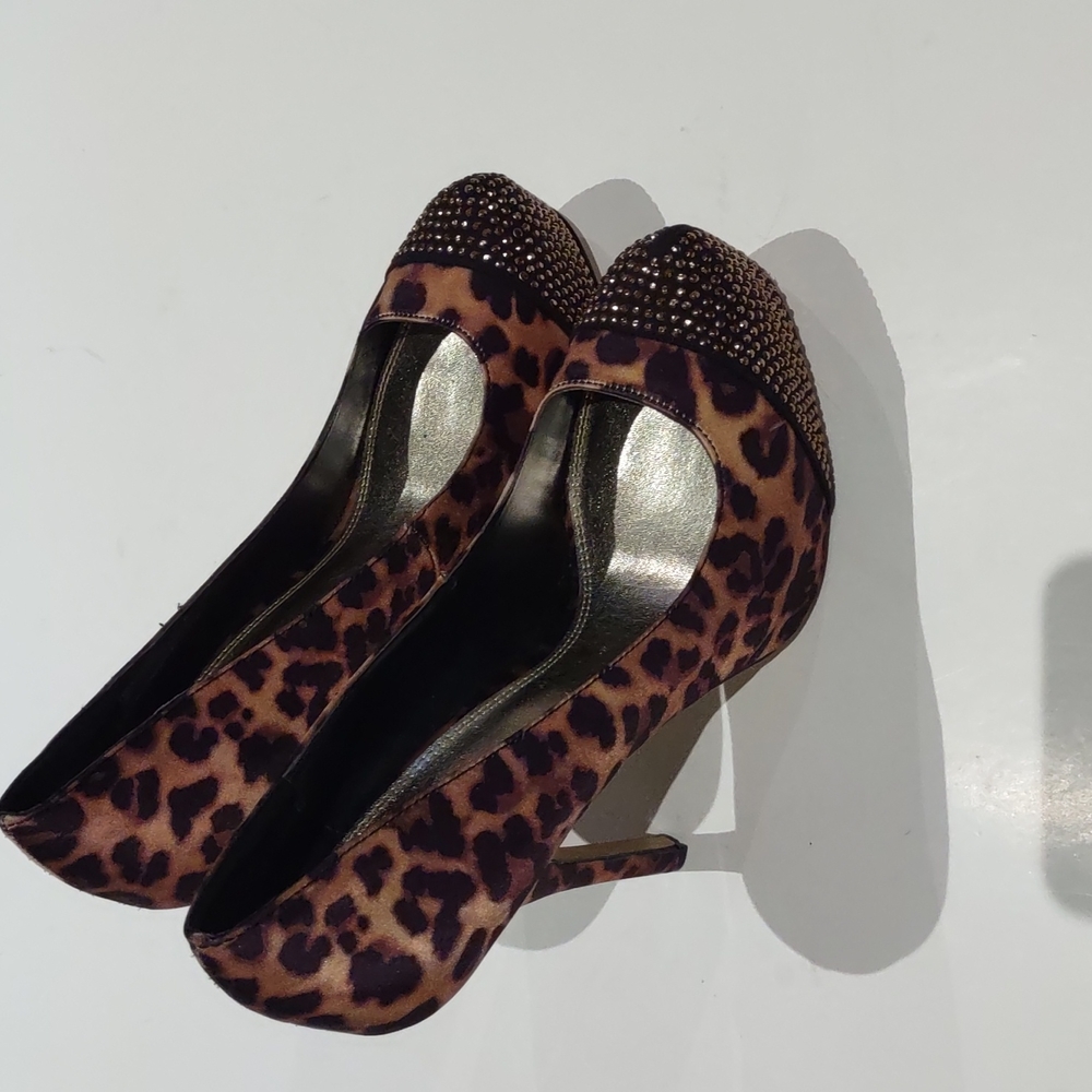 BAKERS beautiful heels☘️☘️🌼 animal print
